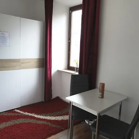 Rentcenter79 *