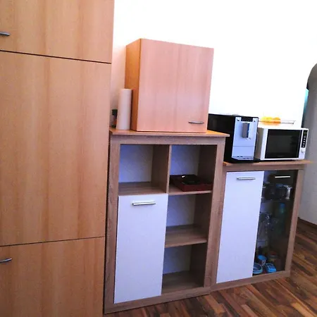 Rentcenter79