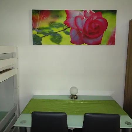 Rentcenter79 *