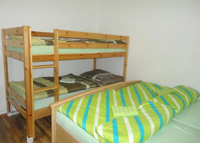 منزل للإقامة Rentcenter79 *